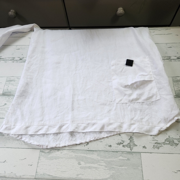 Ali Miles Crisp White Tunic with Side Pocket Size Medium - Picture 8 of 11